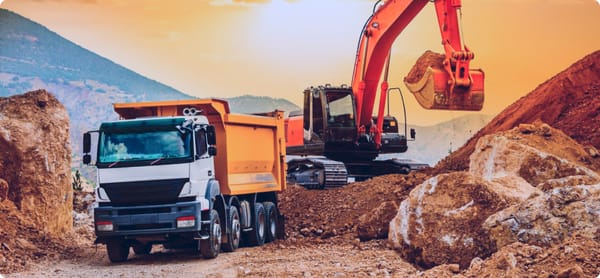 ТОП-5 ошибок при заказе самосвала: как избежать простоев